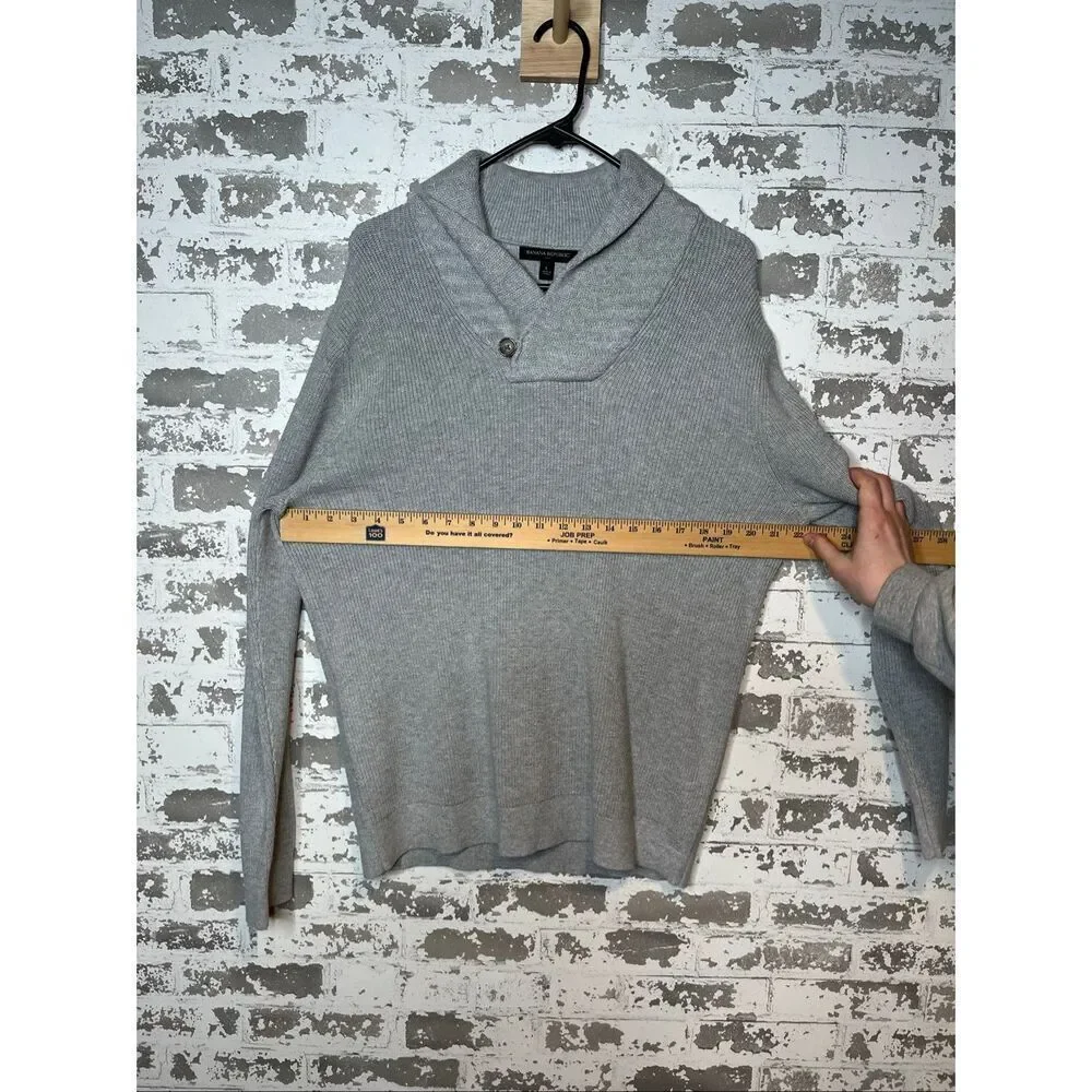 Banana Republic | men Henley gray cotton blend sweater